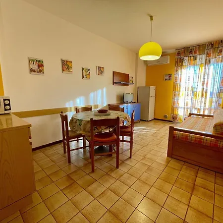アパート Homely Flat With Shared Pool