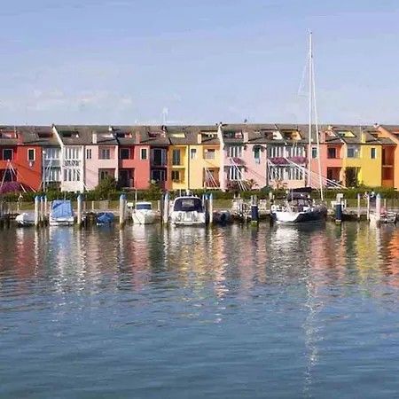Apartment Great Flat With Shared Pool And Lovely Balcony Porto Santa Margherita di Caorle